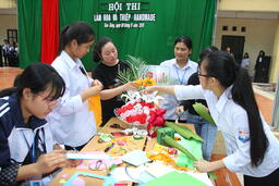 HỘI THI LÀM HOA VÀ THIỆP HANDMADE CHÀO MỪNG NGÀY NHÀ GIÁO VIỆT NAM 20-11 29/11/18